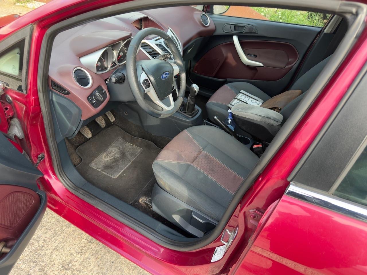 Ford Fiesta 1.4 5 porte Bz.- GPL Titanium