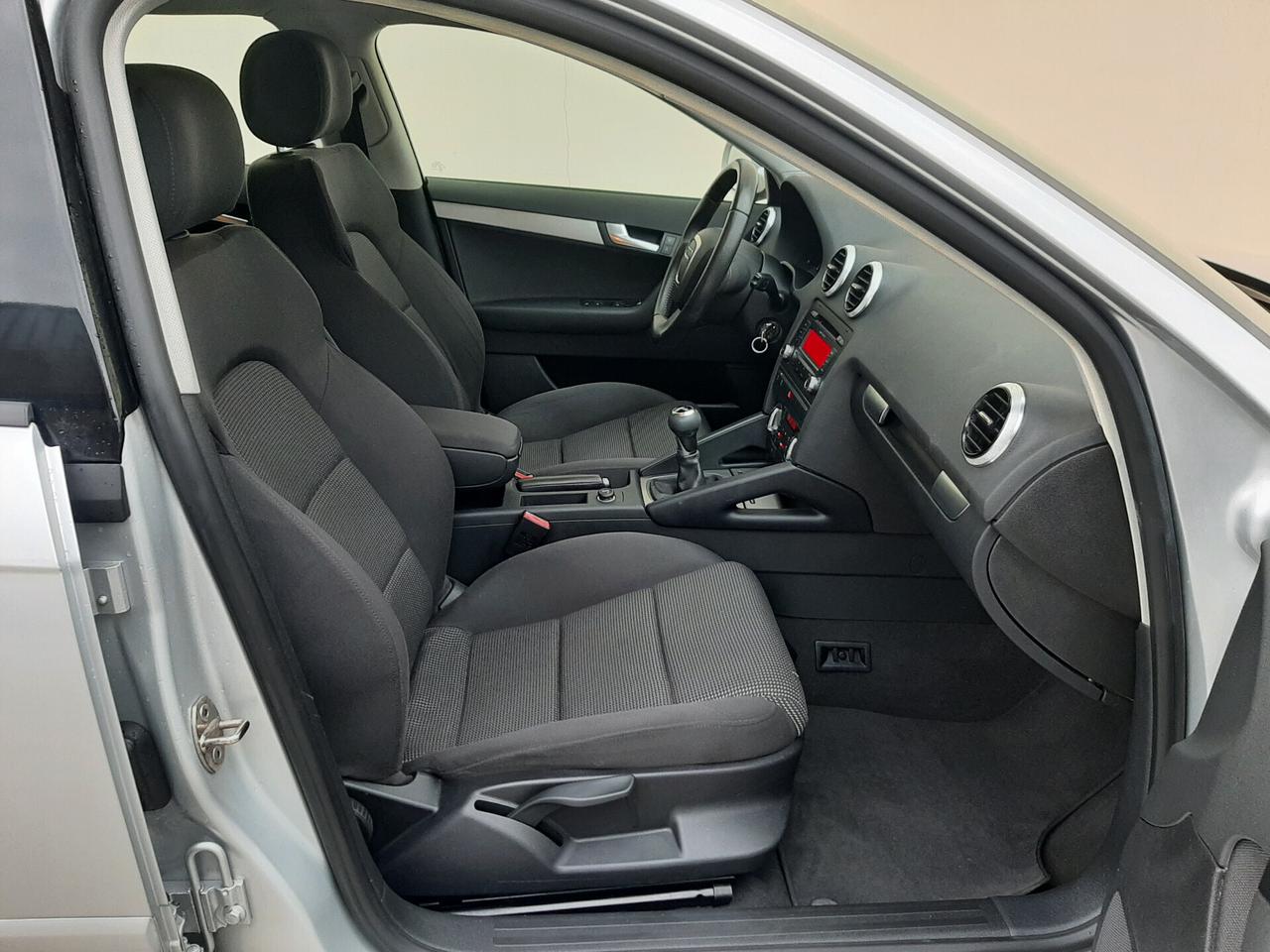 Audi A3 SPB 1.6 TDI 105 CV CR Ambition