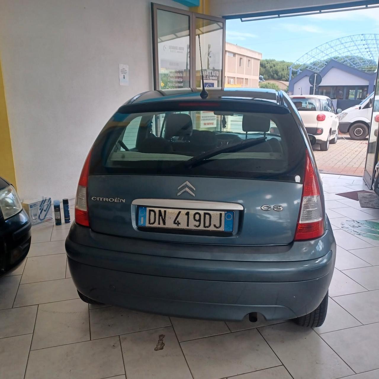 116.478 KM SOLTANTO C3 1.1 PER NEOPATENTATI