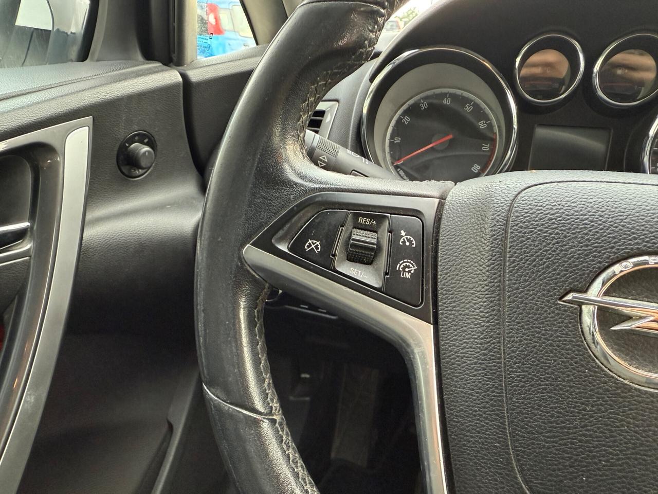 Opel Astra 1.4 Turbo 140CV Sports Tourer GPL Tech Cosmo