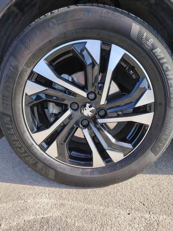 Peugeot 2008 PureTech 130 S&S Allure
