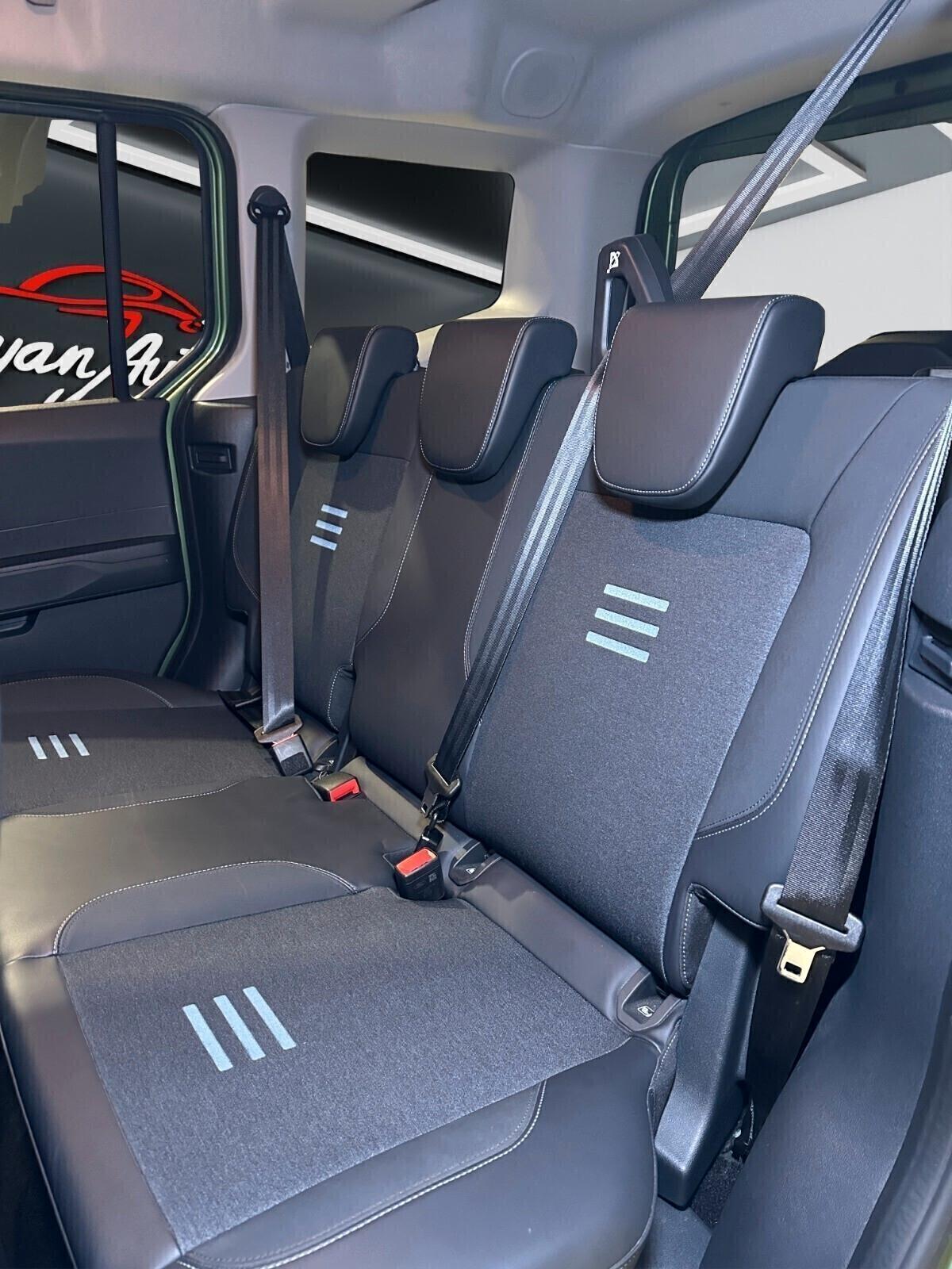 Ford Tourneo Courier 1.0 EcoBoost Active
