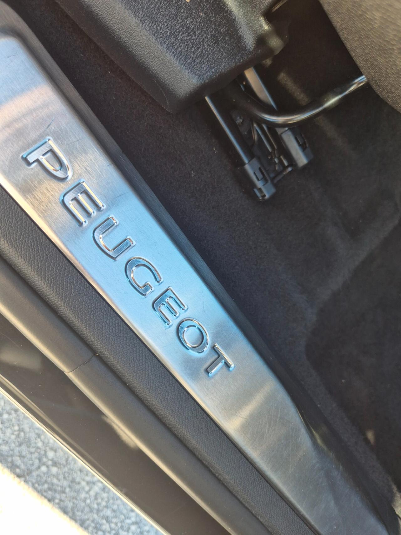 Peugeot 5008 BlueHDi 150 GT Line 7 POSTI