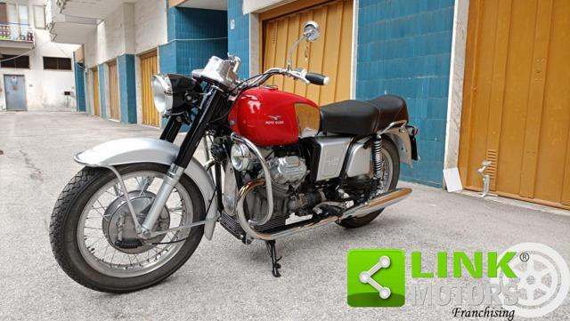 MOTO GUZZI V7 700 prima serie