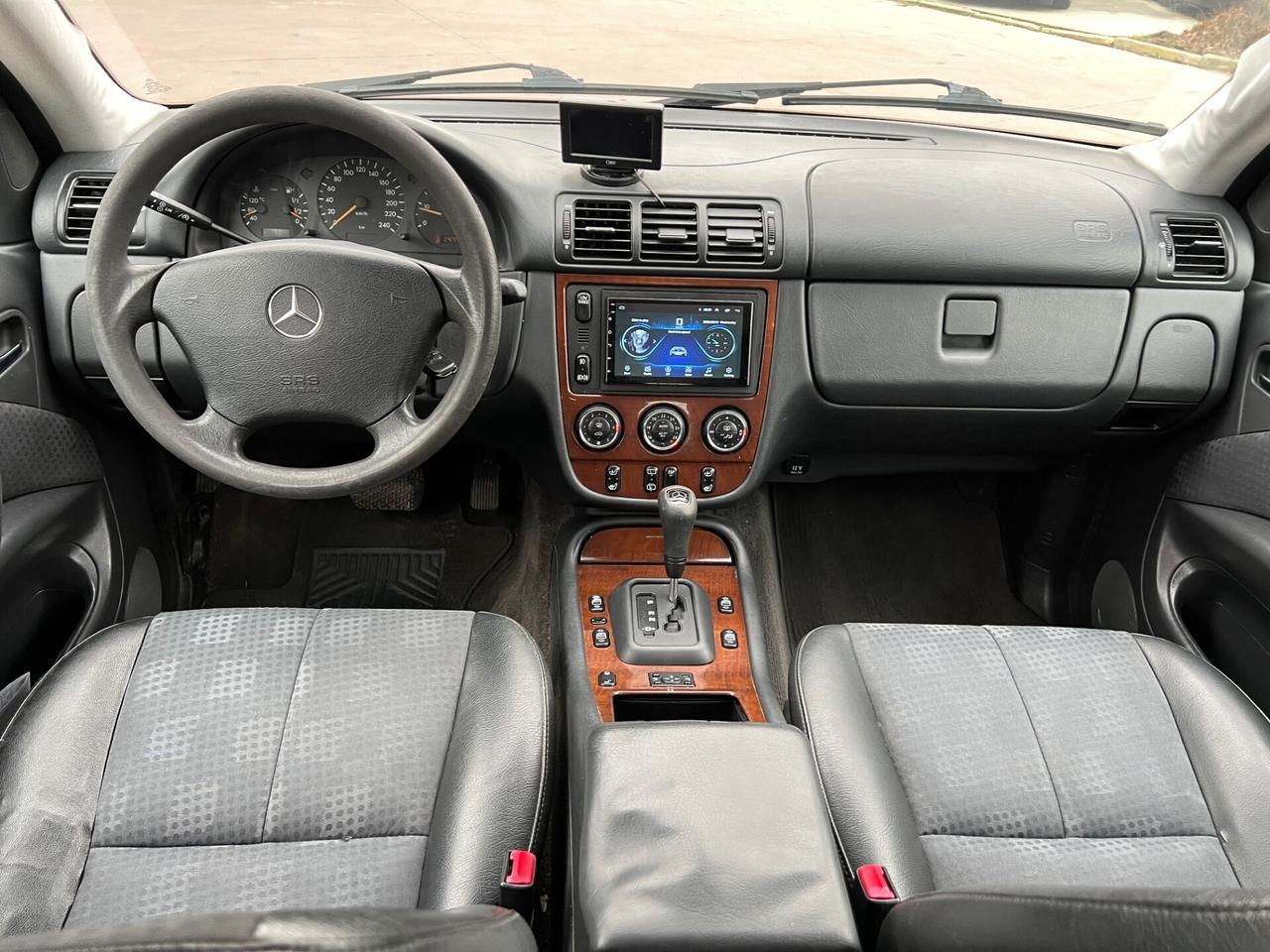 Mercedes-benz ML 270 turbodiesel cat CDI SE Twin