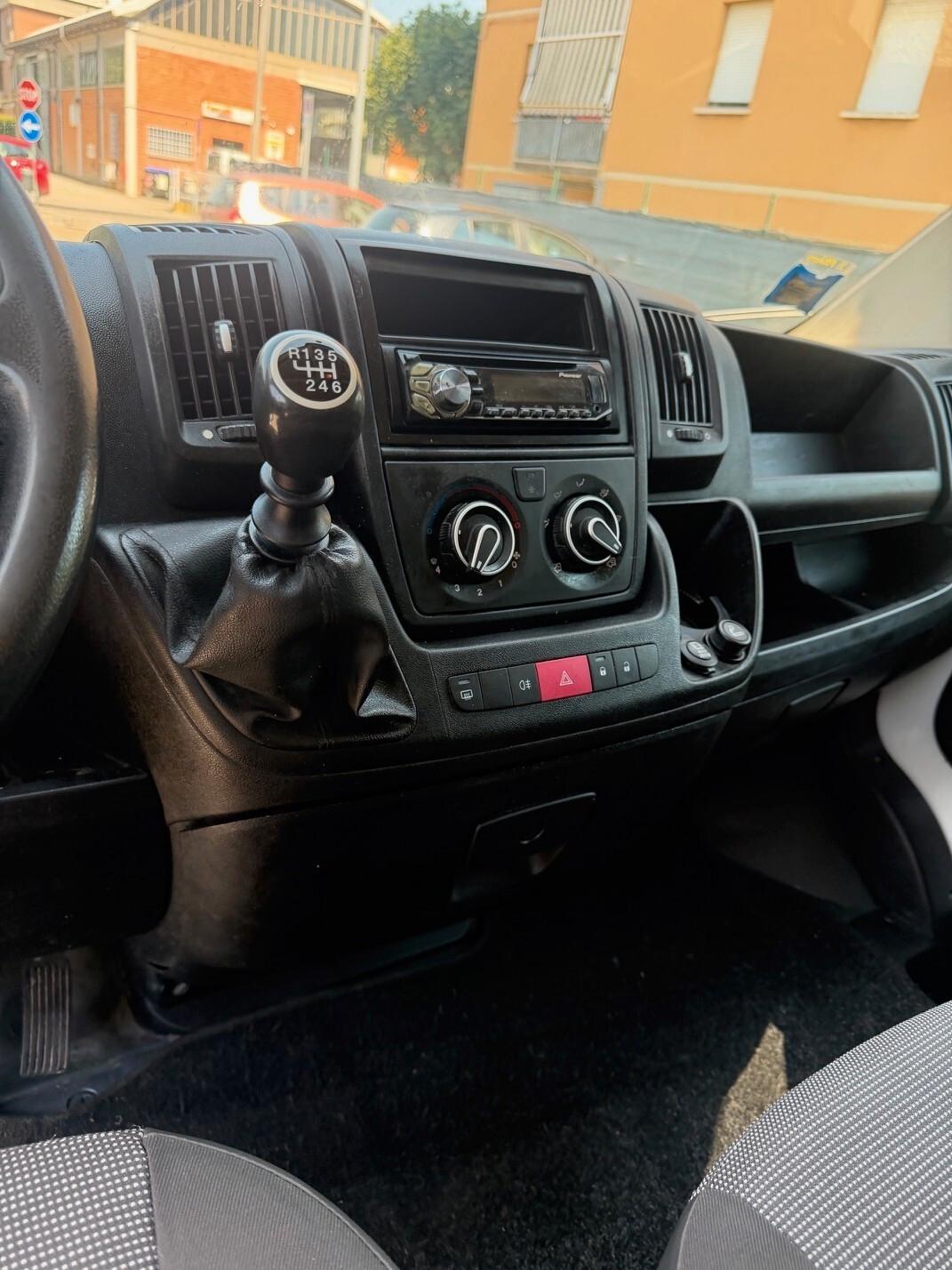Peugeot Boxer 2.2 HDI/130 - 12 MESI DI GARANZIA -