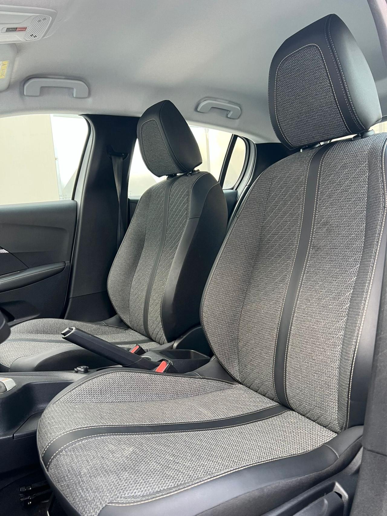 PEUGEOT 208 1.2 PURETECH 75CV 2025!!! COME NUOVA!!!