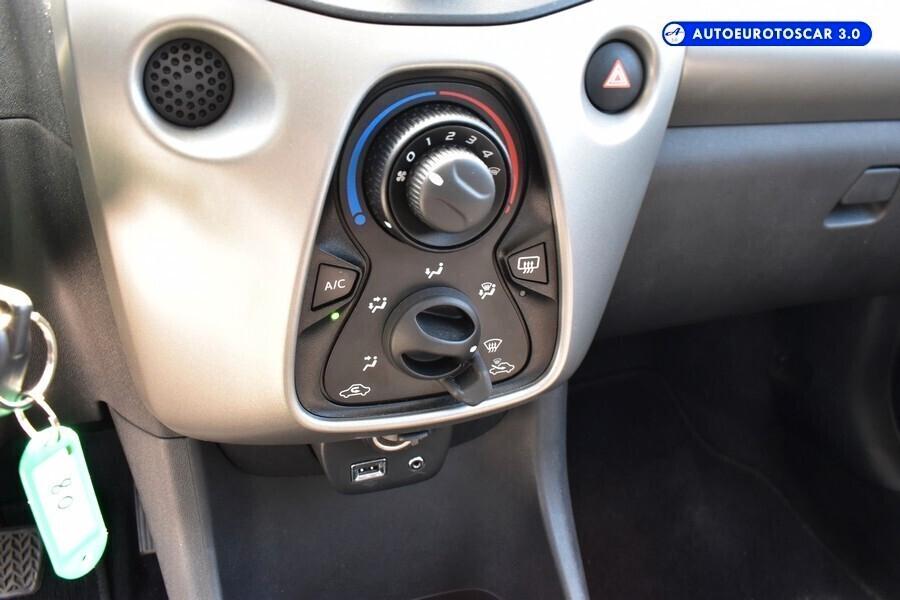 Citroen C1 VTi 68 5 porte Feel NEOPATENTATO