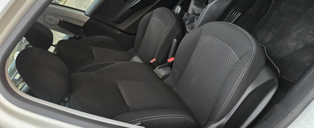 Peugeot 208 PureTech 82 5p. GPL Active
