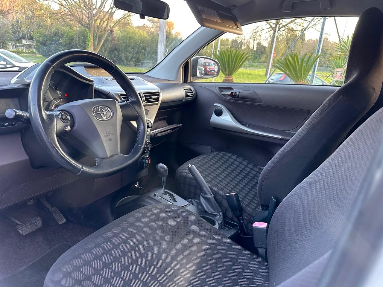 Toyota iQ 1.0 Multidrive Aut. Cerchi Permute Rate GARANTITA