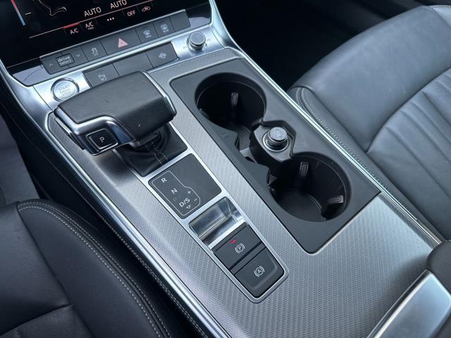 AUDI A6 Avant 40 2.0 TDI quattro ultra S tronic Design