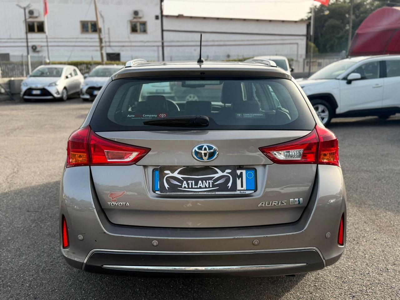 Toyota Auris Touring Sports 1.8 Hybrid Lounge
