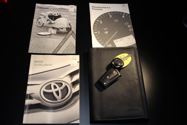 TOYOTA Aygo 1.0 VVT-i NAVI-CAMERA-TEL-CERTIFICATA TOYOTA!!!
