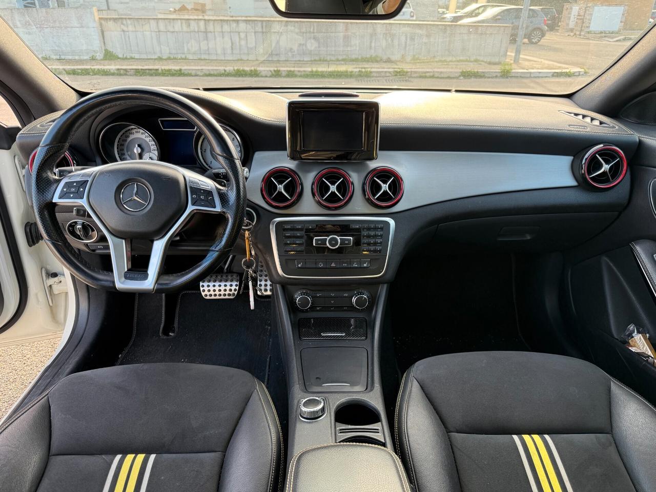 Mercedes-benz CLA 220 CDI Automatic Premium