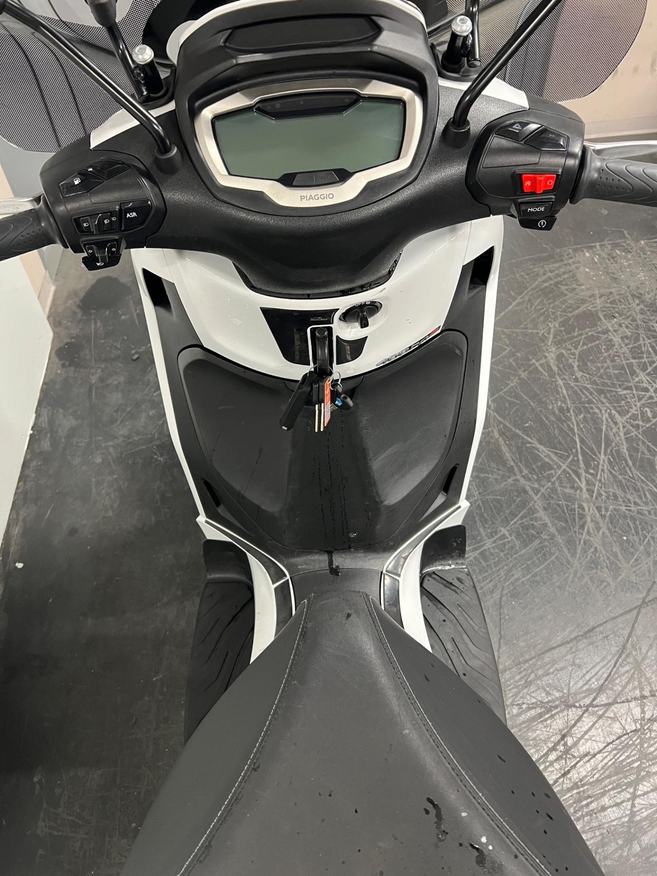 Piaggio Beverly 400 i.e.