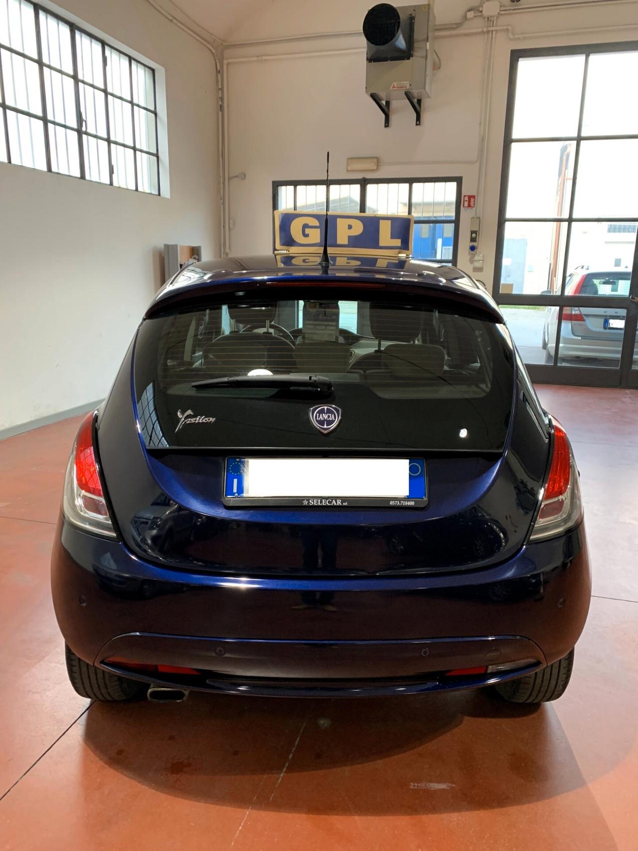 Lancia Ypsilon 1.2 69 CV 5 porte GPL Ecochic Gold-unico proprietario-