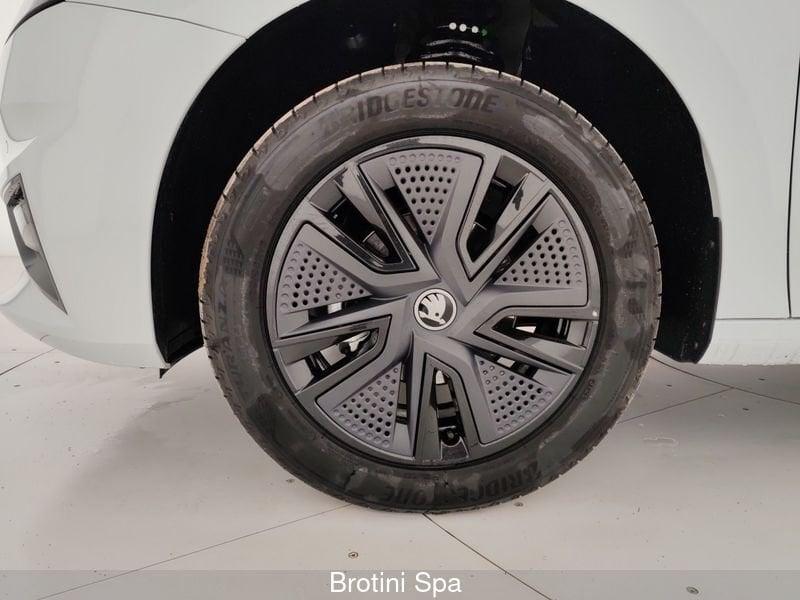 Skoda Fabia Fabia 1.0 MPI 80 CV Young Edition