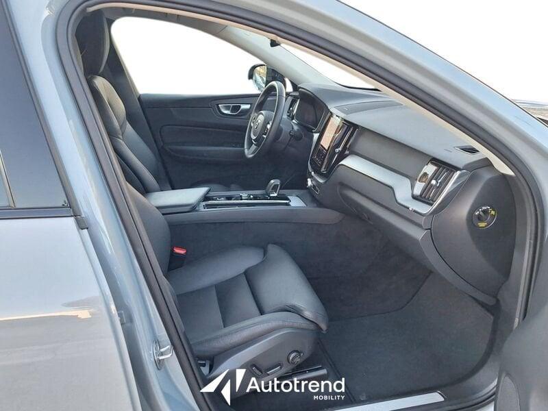 Volvo XC60 B4 197+14 CV Mild Hybrid Diesel Automatico Plus Dark N1 Autocarro