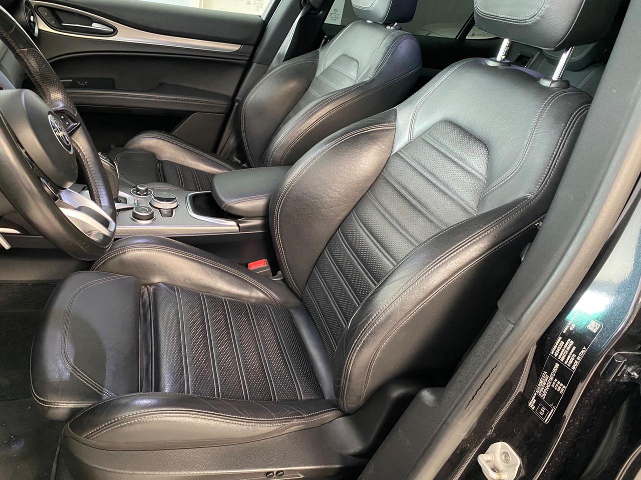 Alfa Romeo Stelvio BLACK EDITION 2.2 210 CV AT8 Q4 Veloce