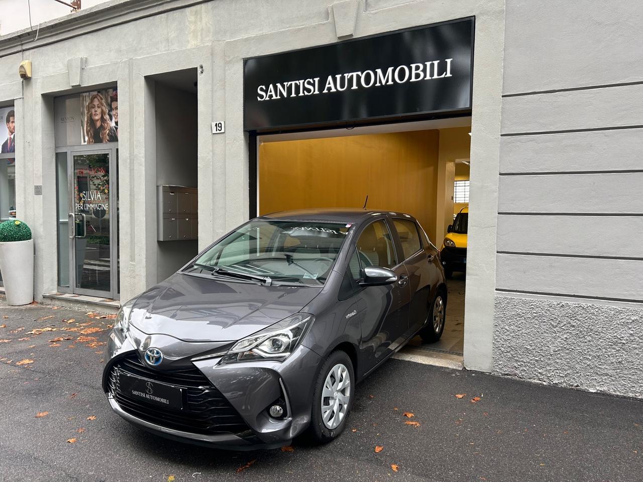 Toyota Yaris 1.5 HYBRID 5p Trend Grey Edition SOLO 47.000KM!!!