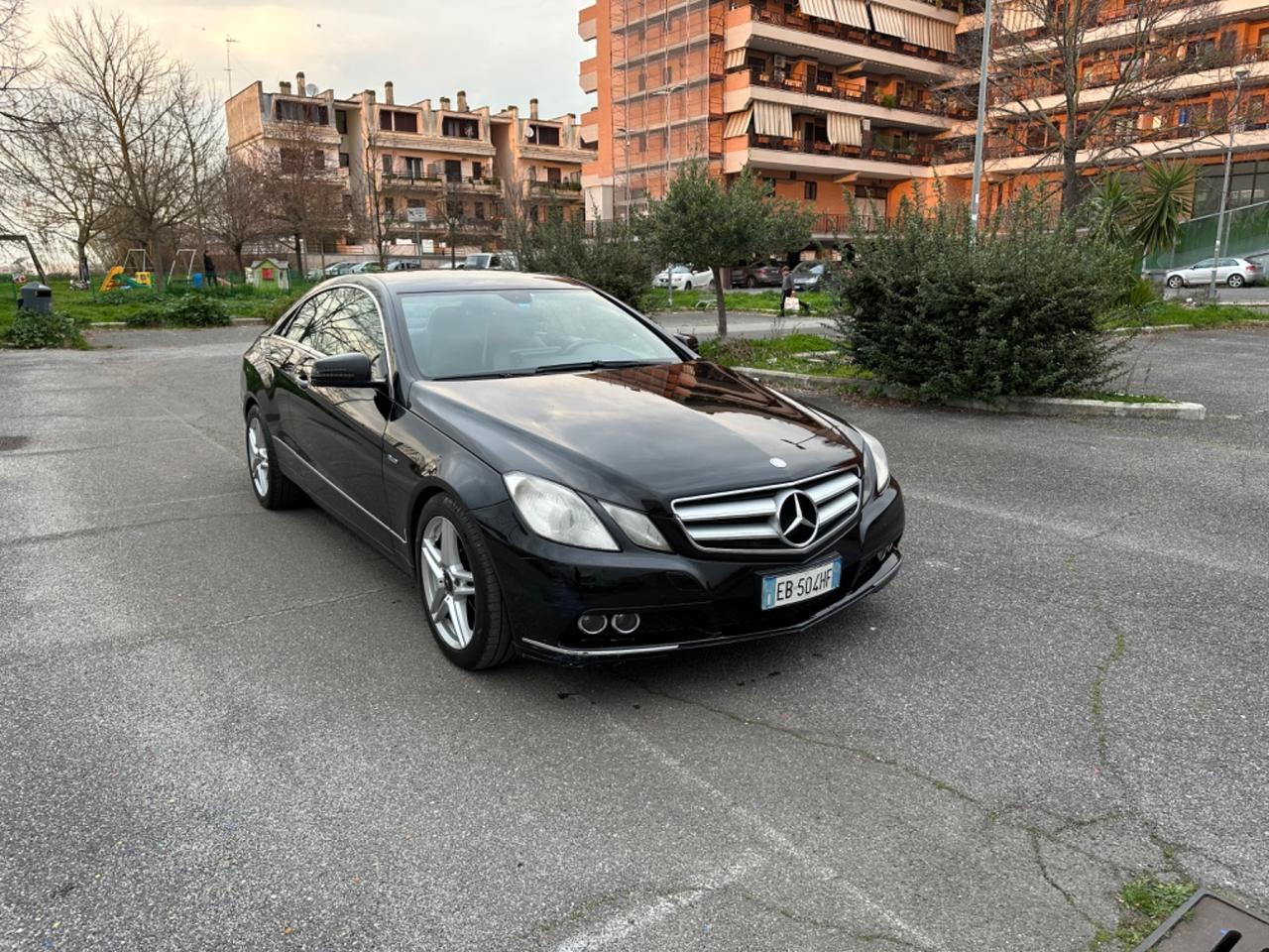 Mercedes-benz E 220 E 220 CDI Coupé BlueEFFICIENCY Executive