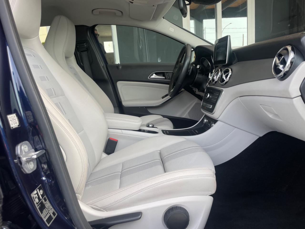 Mercedes-benz GLA 180 GLA 200 d Automatic Premium