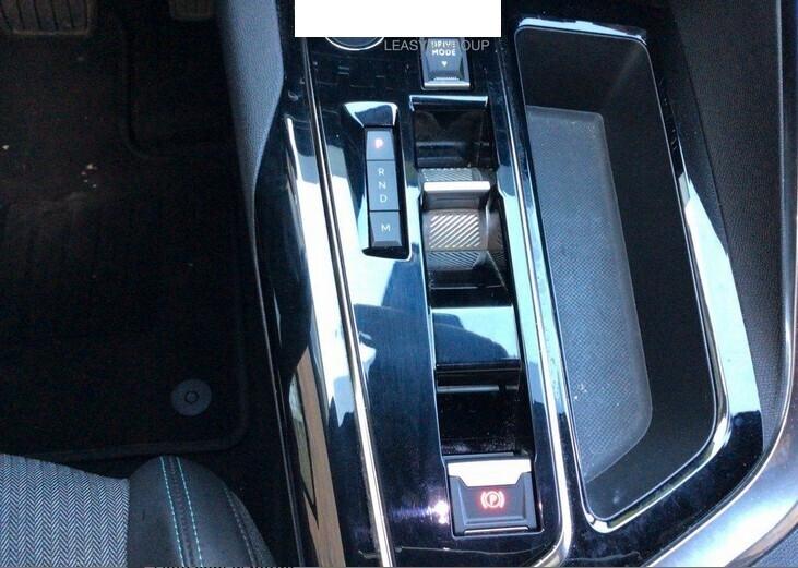 Peugeot 3008 1.5 130cv Eat8 *FULL OPT.-67.000 Km*