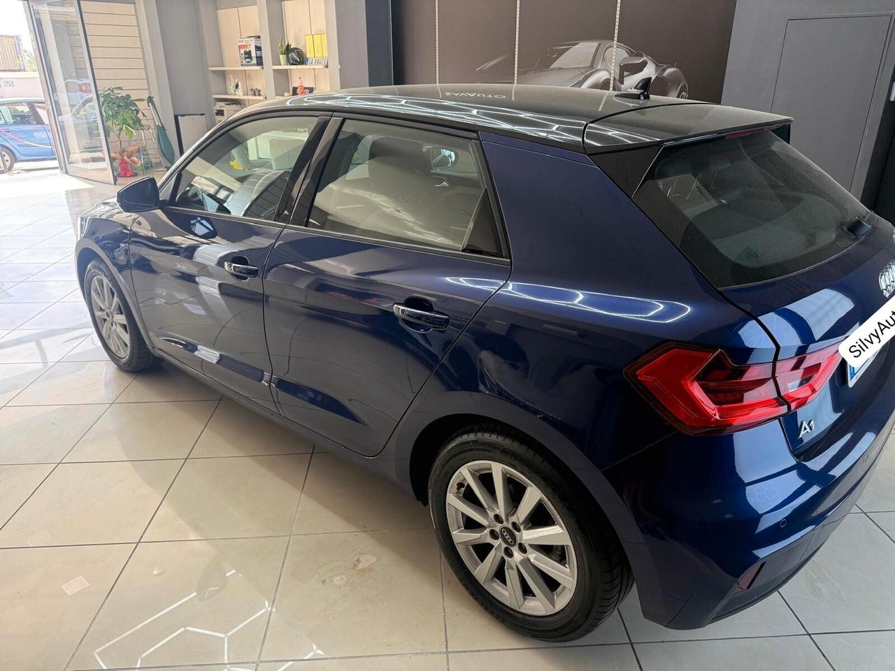 Audi A1 SPB 35 TFSI S tronic Identity Black