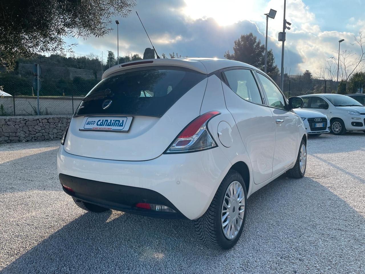 LANCIA YPSILON 1.2 B - 2015
