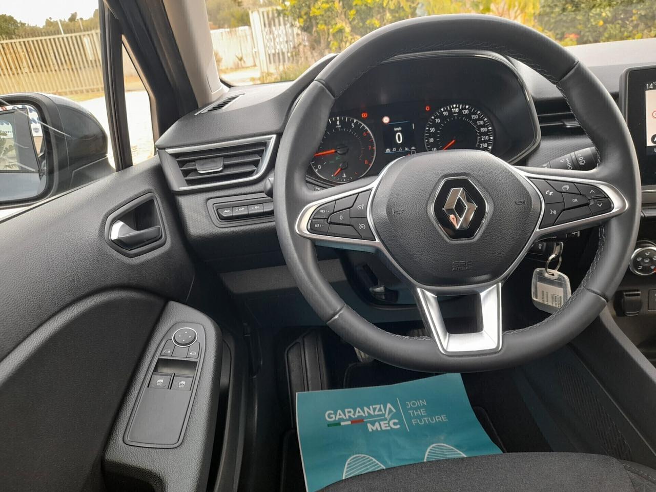 Renault Clio TCe 90 CV ok neopatentati anno 2022