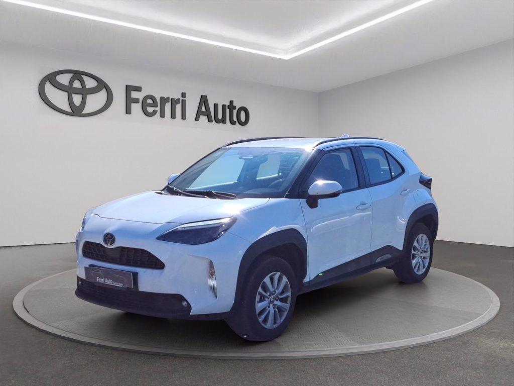 TOYOTA Yaris cross 1.5h active fwd 115cv e-cvt del 2025