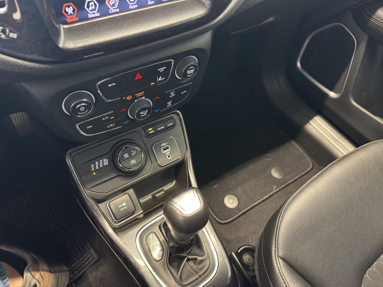 Jeep Compass 1.3 turbo t4 phev Limited 4xe at6