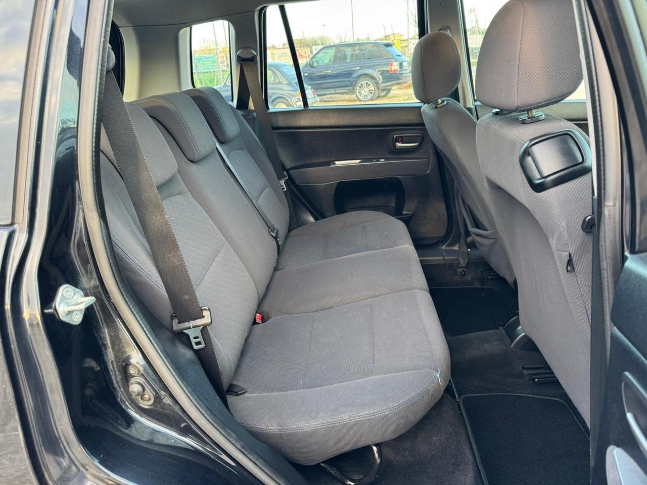 Mazda 2 1.2 16V 5p. Sony Ericsson Neopatentati