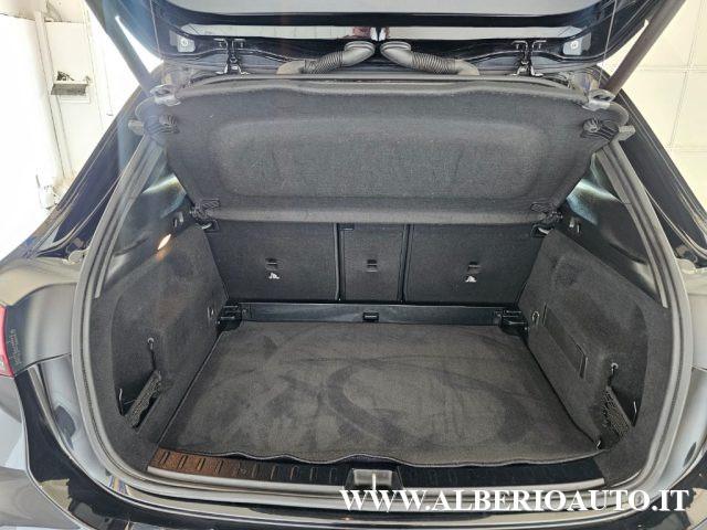 MERCEDES-BENZ GLA 180 d Automatic Sport AMG