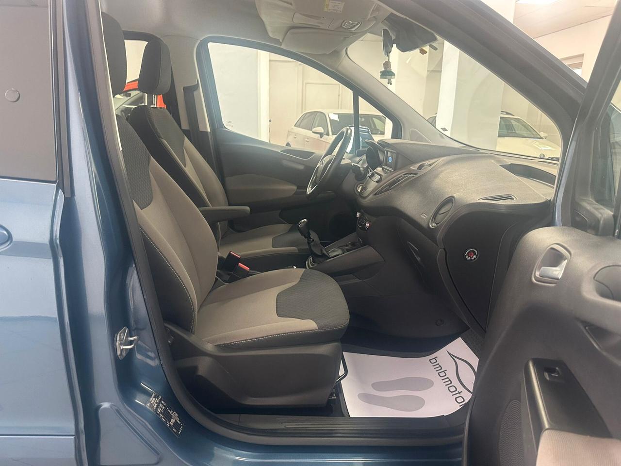 Ford Tourneo Courier 1.0 EcoBoost 100 CV S&S Plus