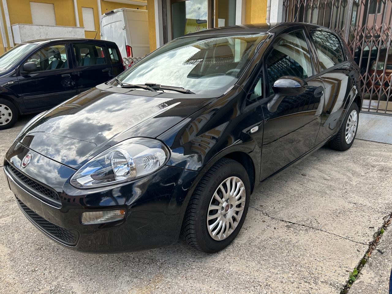 Fiat Punto 1.2 8V 5 porte Lounge 53000 km!! 2016!!