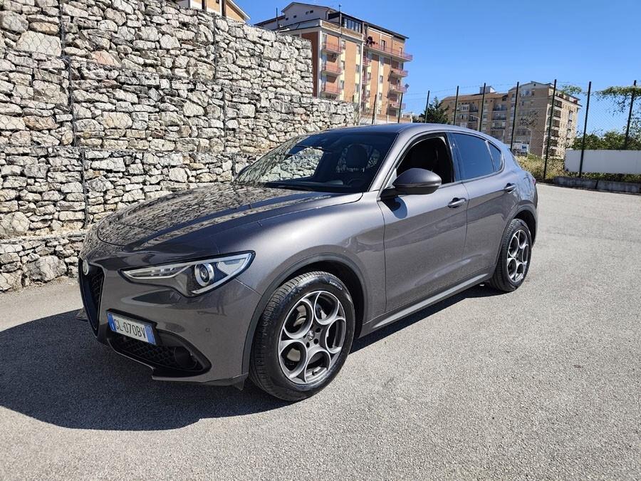 Alfa Romeo Stelvio 2.2 Turbodiesel 190 CV AT8 Q4 Sprint Marmitte Nere, Cerchi 19, STUPENDA!
