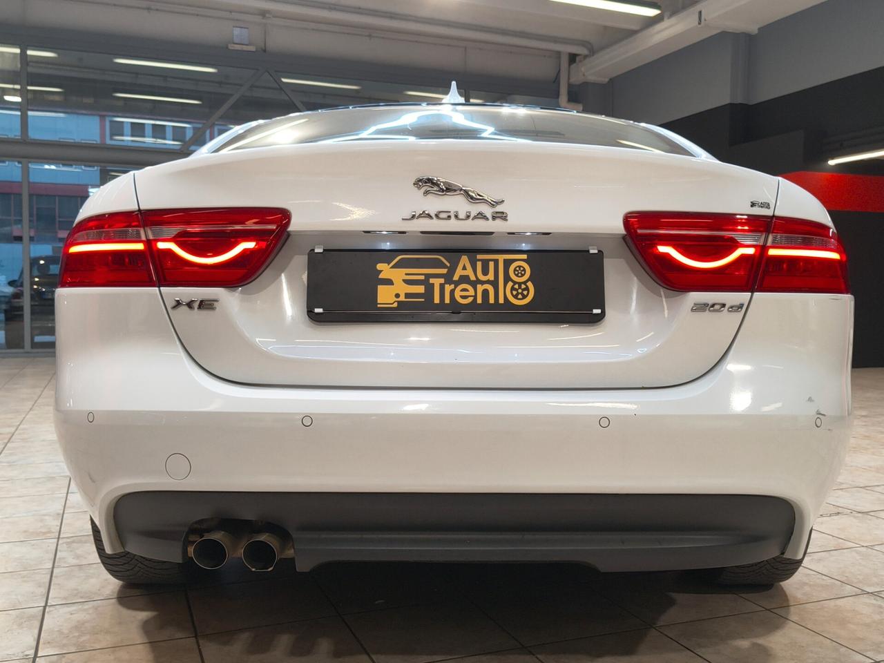 Jaguar XE 2.0 D Turbo 180CV aut. Portfolio