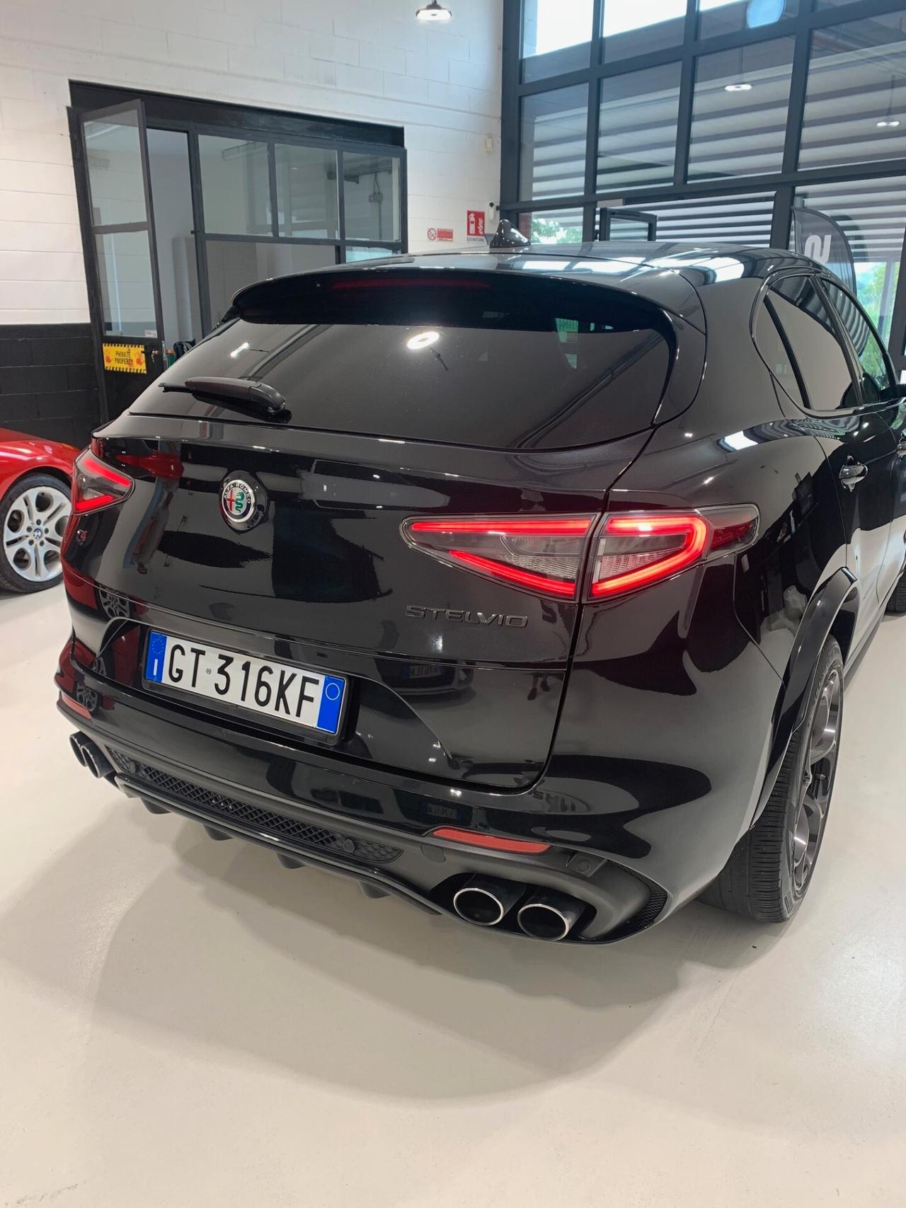 Alfa Romeo Stelvio 2,9 Bi-Turbo V6 Quadrifoglio - SUPER PREZZO