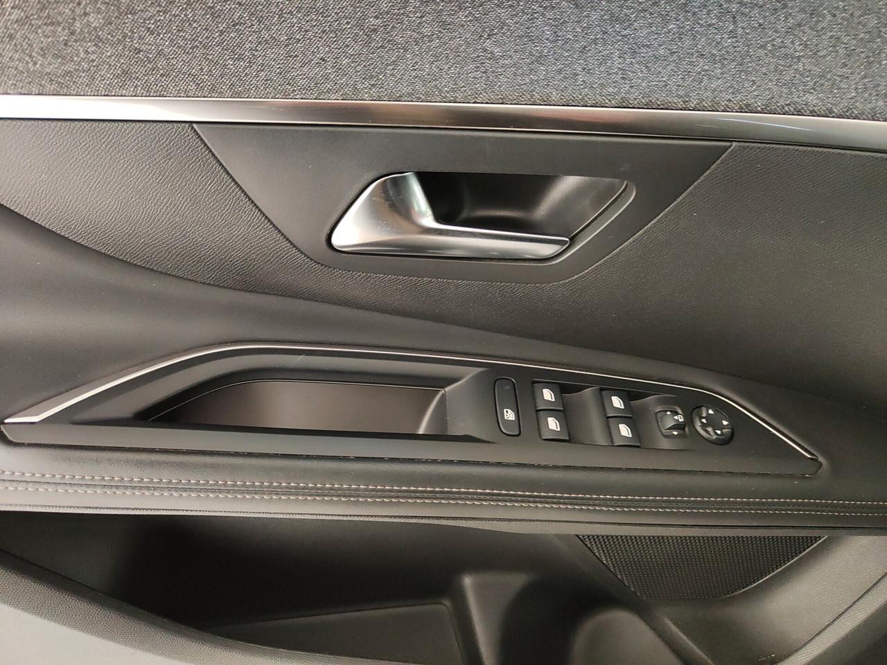 Peugeot 5008 BlueHDi 130 S&S EAT8 Allure