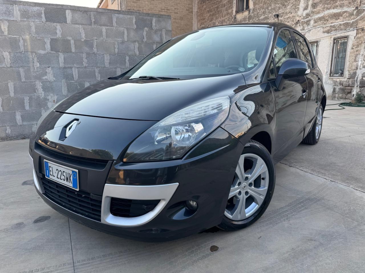 Renault Scenic Scénic X-Mod 1.5 dCi 110CV Luxe
