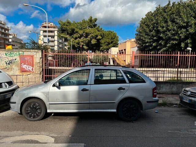 Skoda Fabia 1.2 Benzina Neo patentato