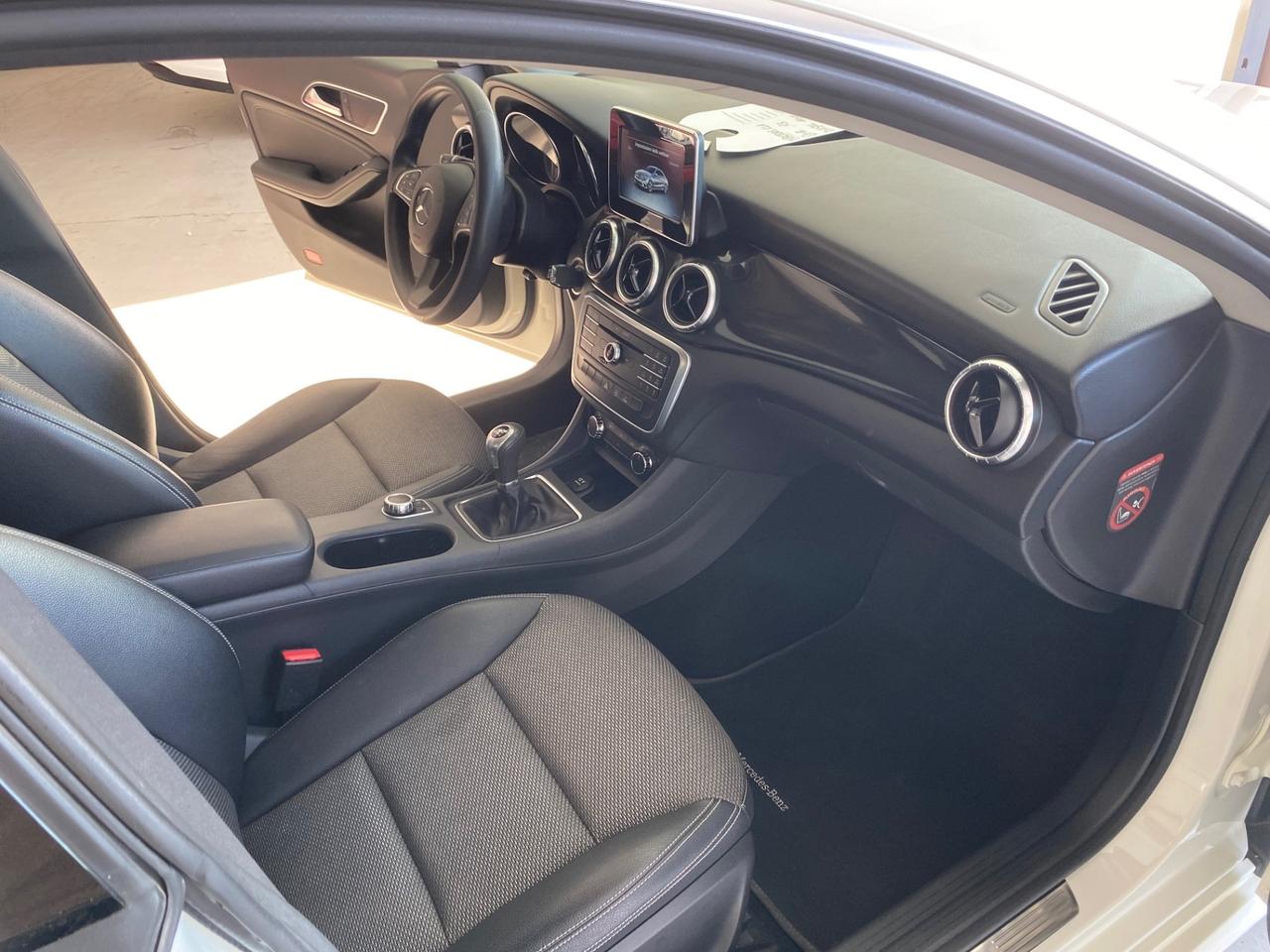 Mercedes-benz CLA 180 d Business