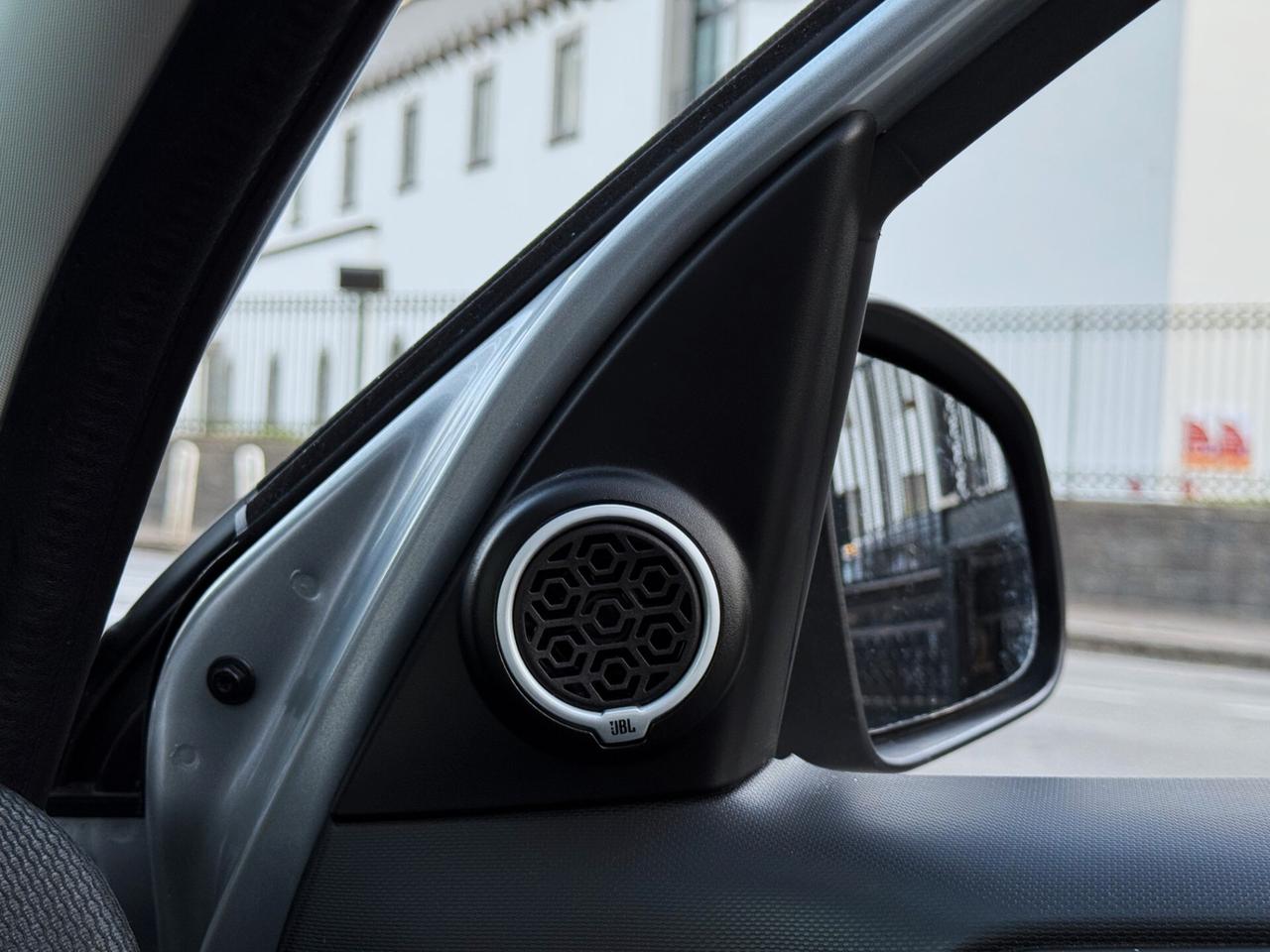 Smart forFour 0.9 T BRABUS 109CV TETTO CAM JBL