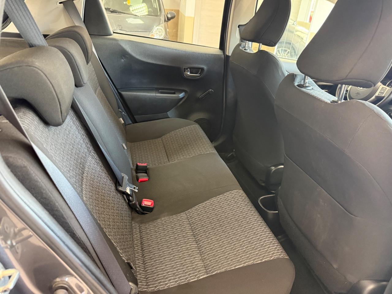 Toyota Yaris 1.0 5 porte Lounge