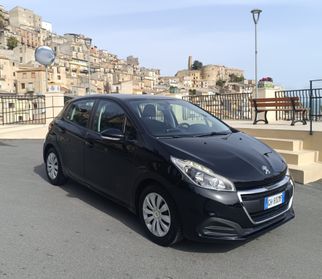 Peugeot 208 BlueHDi 100 5 porte Allure