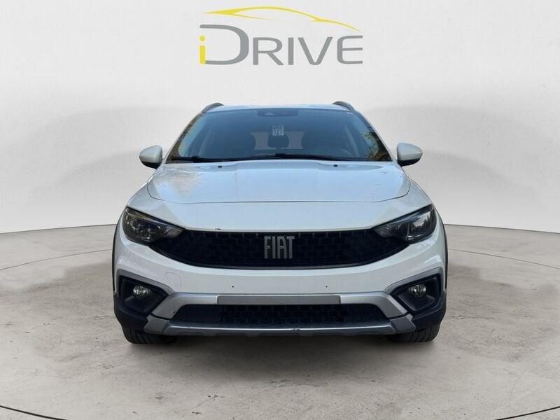 FIAT Tipo 1.5 Hybrid DCT 5 porte Cross