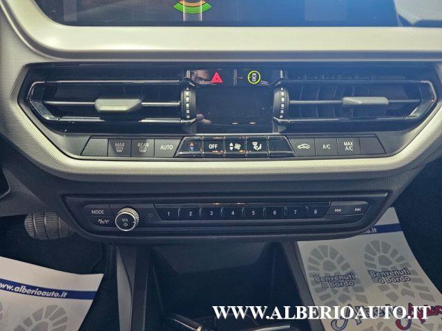 BMW 118 d 5p. Business Advantage