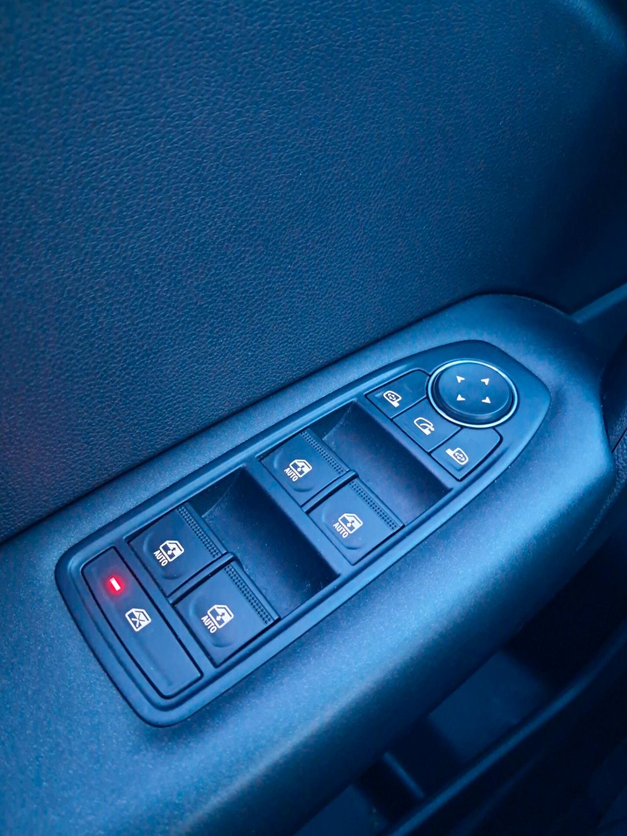 Renault CAPTUR 1.5 DCI 115CV-FULL LED*NAVI*RADAR