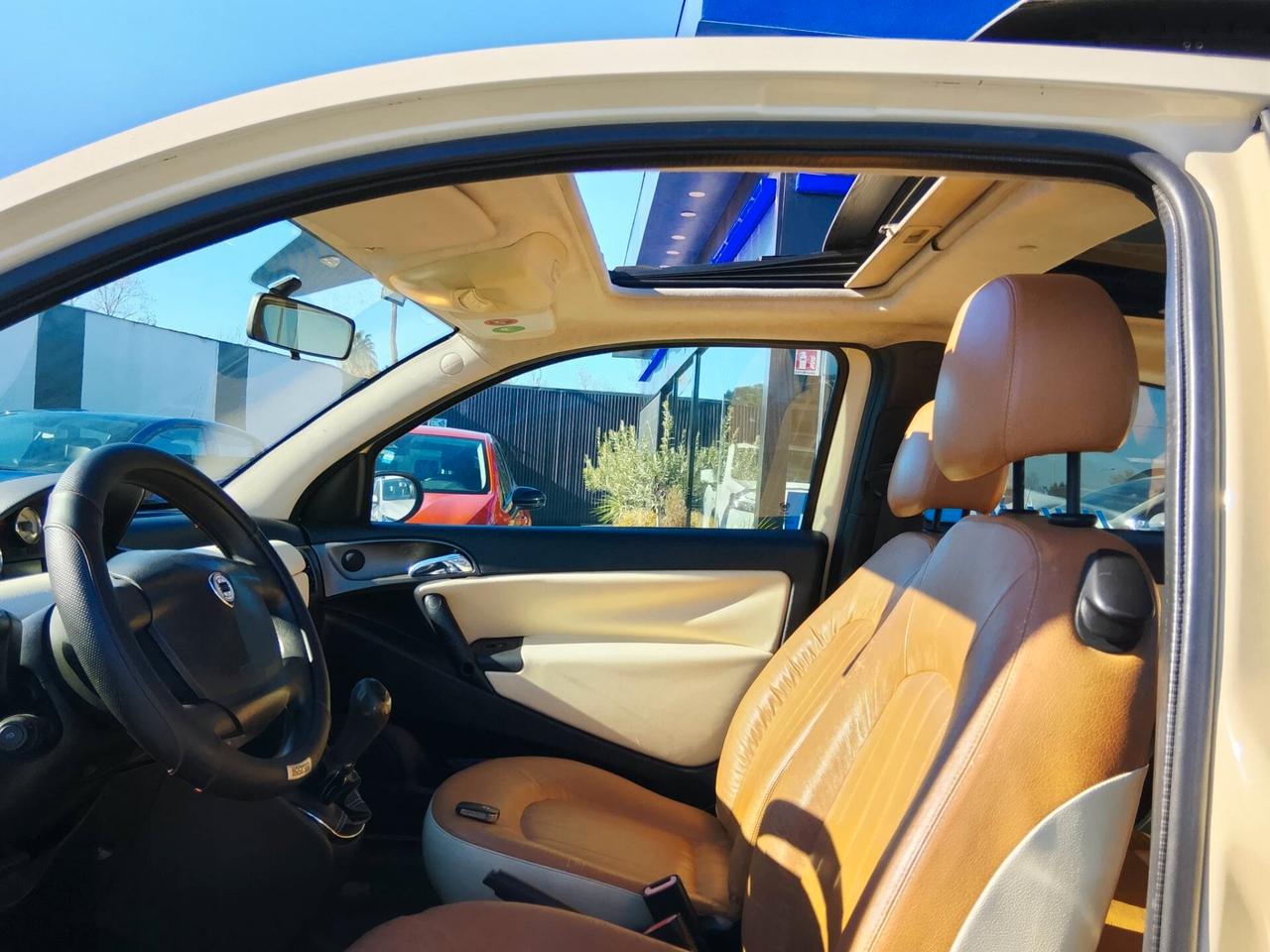 Lancia Ypsilon 1.3 Multijet 16V Platino